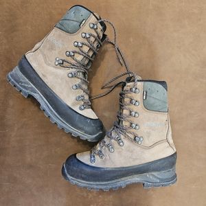 Lowa GTX Extreme Hunting Boots Mens Size 7 Weatherproof Hiking Boot Goretex